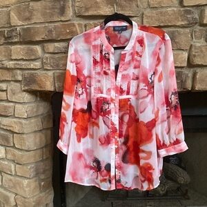 Jones New York Signature high-low pink & white sheer blouse w/pearl buttons. XL